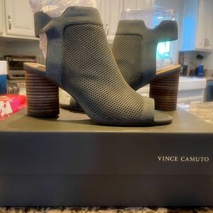 Vince Camuto- NOCTURNAL SOFT VINTAGE-dark. gray -Size 10 BRAND NEW